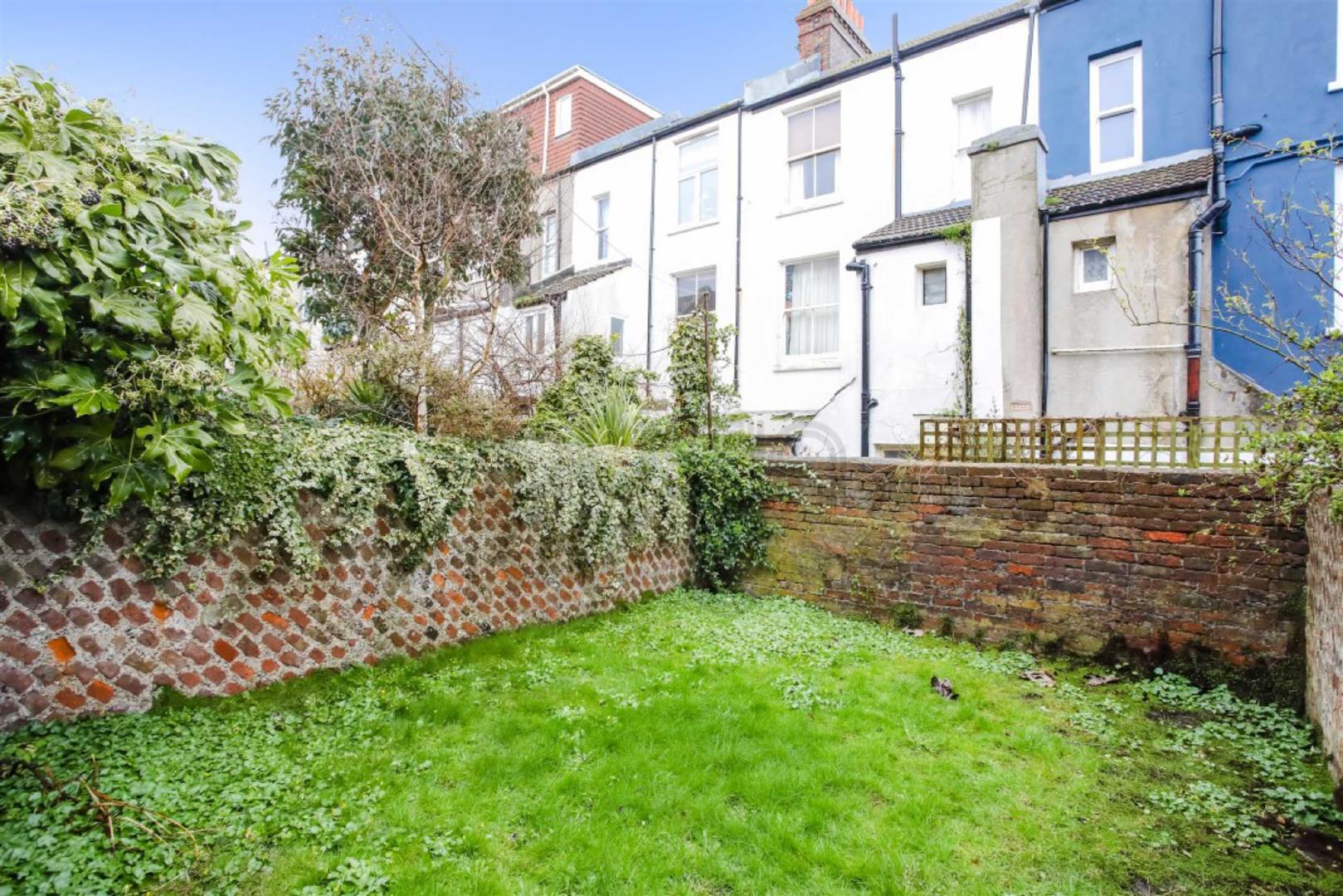 Road, Brighton Austin Gray