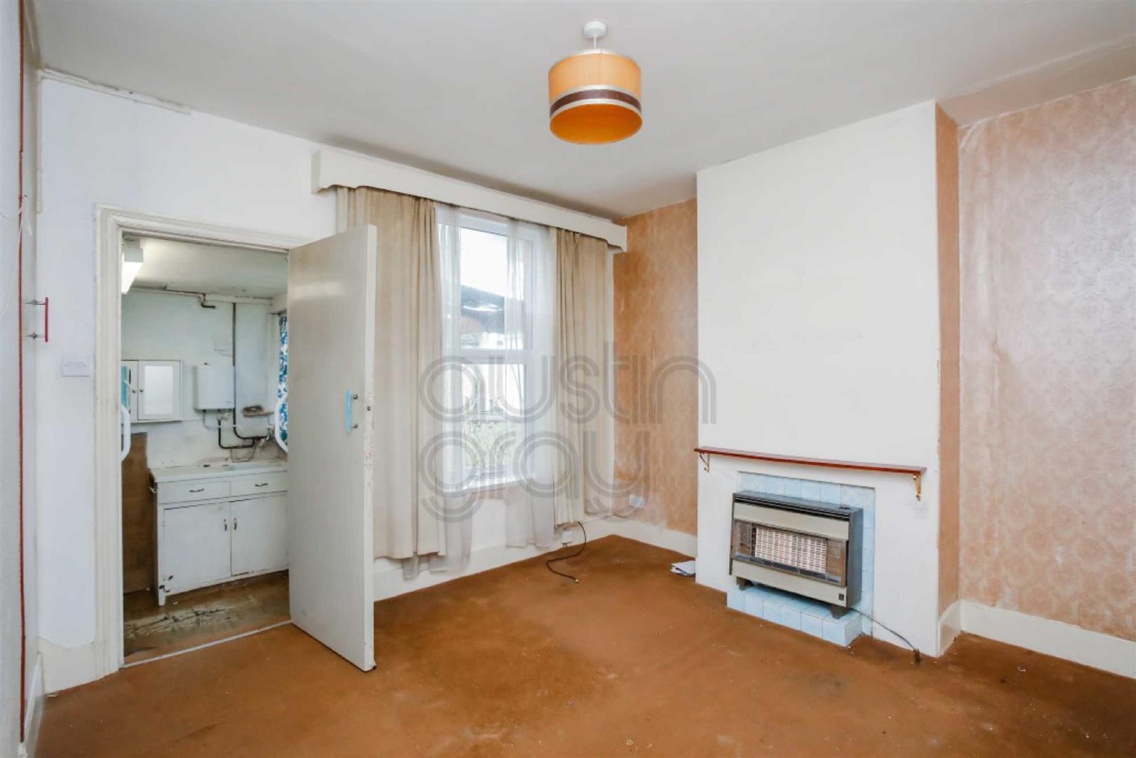 Road, Brighton Austin Gray