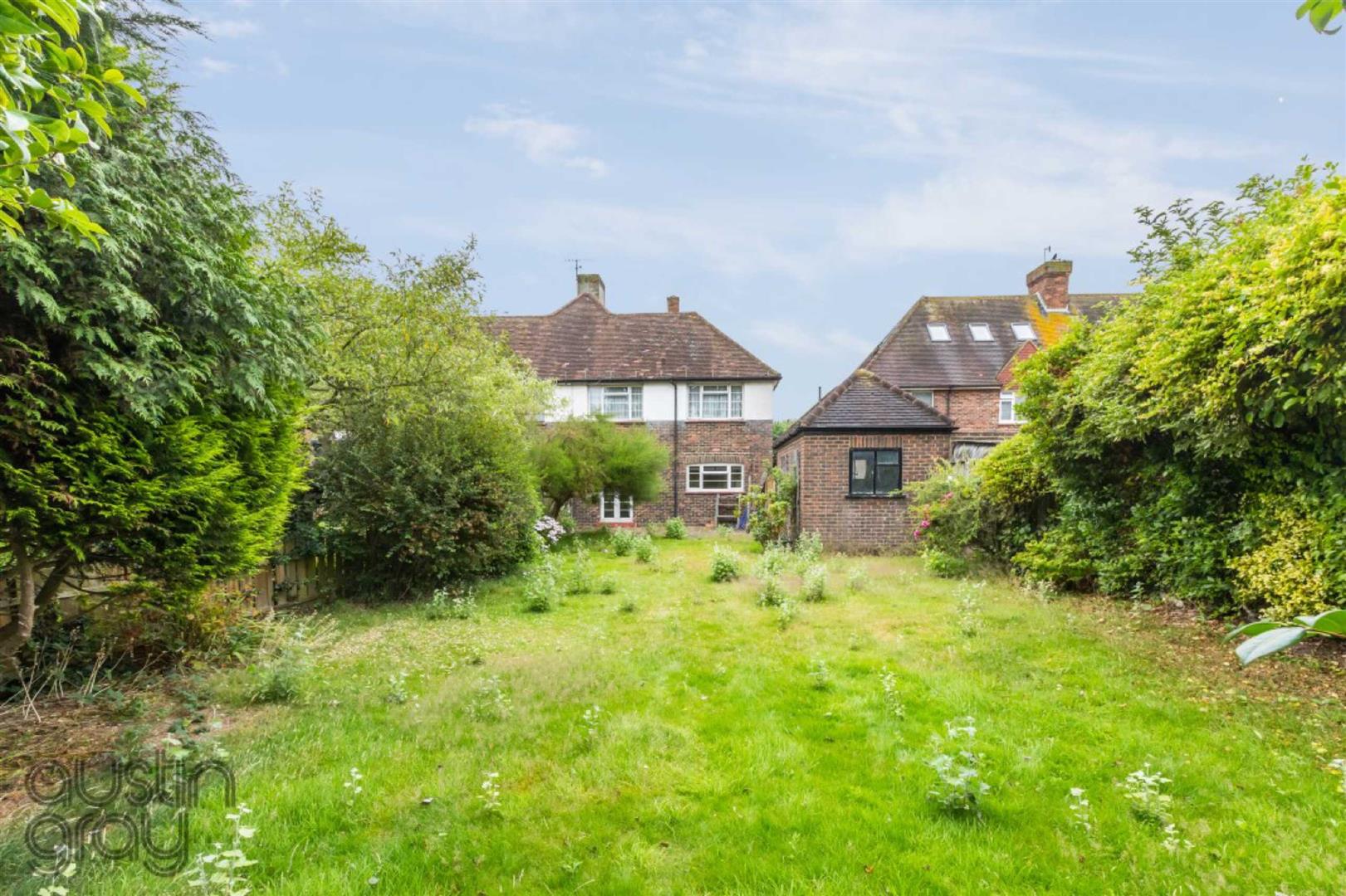 Croft Avenue, Southwick Austin Gray