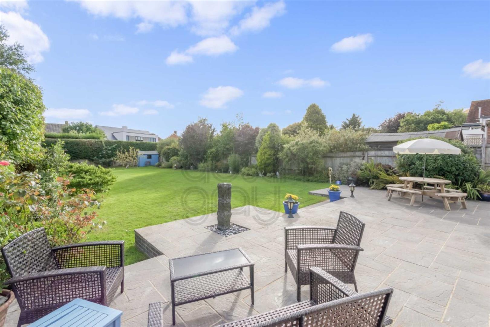 Green Ridge, Brighton Austin Gray