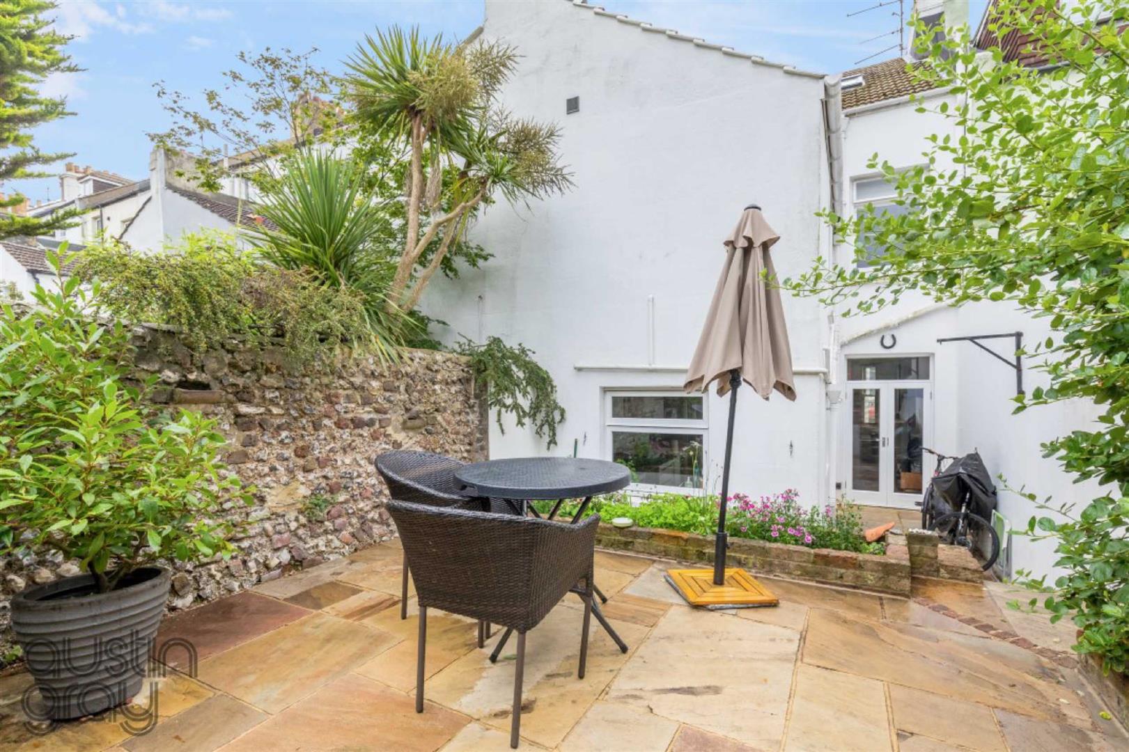 Stanley Road, Brighton Austin Gray