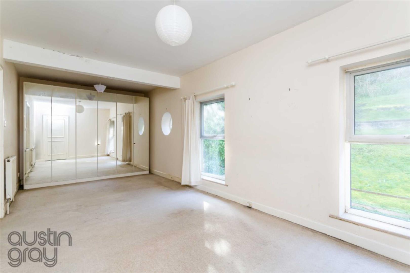 The Vale, Ovingdean Austin Gray