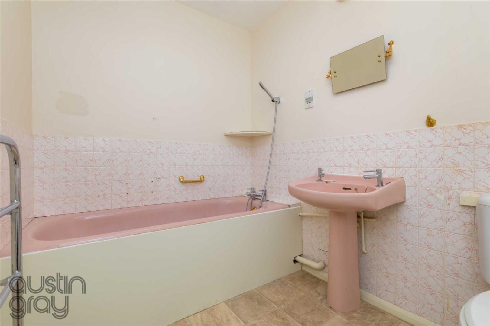 Wellingtonia Court, Varndean Park Estate Laine Close, Brighton Austin